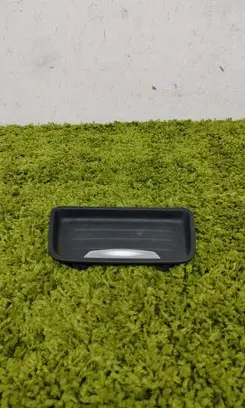 Cup holder front