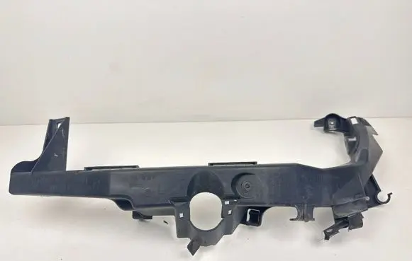 BMW 3 E90 E91 Headlight/headlamp mounting bracket 15857711