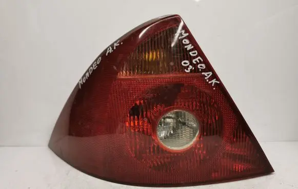 Ford Mondeo Mk III Rear/tail lights