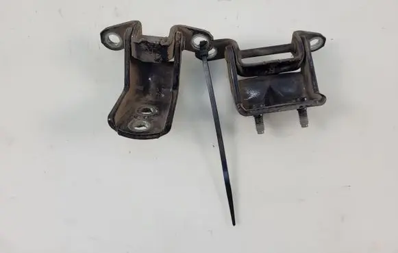 Nissan Pathfinder R51 Rear door hinge set 