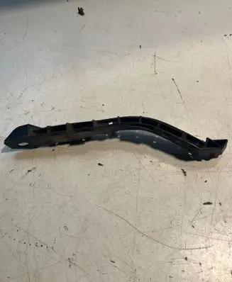 Subaru Forester SG Front bumper mounting bracket
