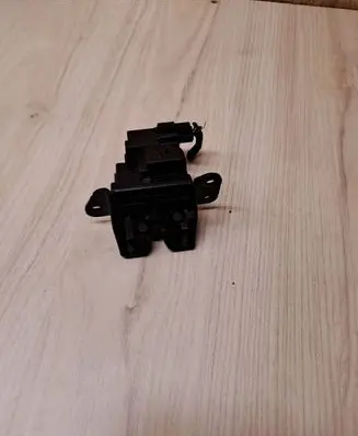 KIA Ceed Loading door lock 