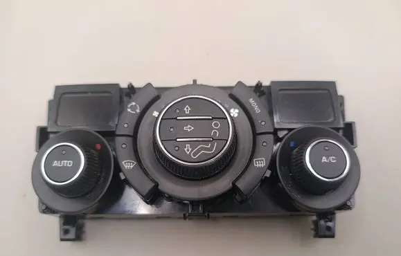 Peugeot 308 Climate control unit 96718462XT