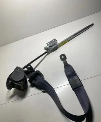 Audi A8 S8 D2 4D Front seatbelt 4D0857705M