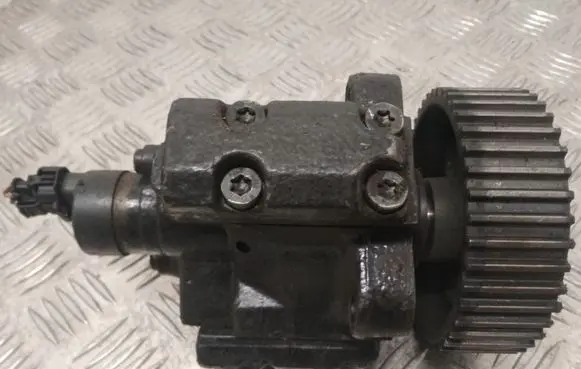 Alfa Romeo 147 Fuel injection high pressure pump 0445010007