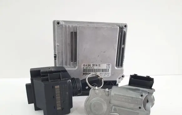 Mercedes-Benz E W211 Engine ECU kit and lock set A6461500491 0281012226 2115452308