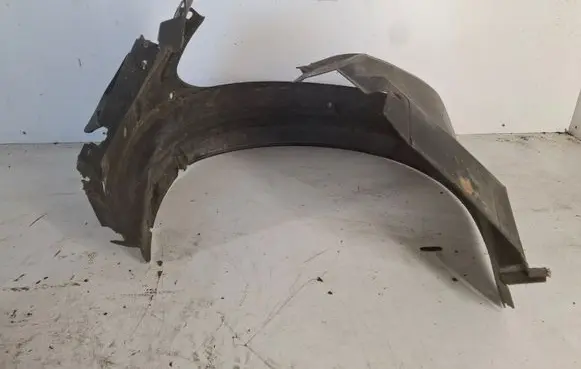 BMW 3 E36 Front wheel arch liner splash guards