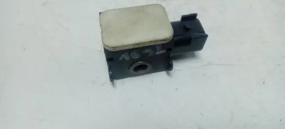 Hyundai Santa Fe Airbag deployment crash/impact sensor 959202B000
