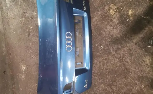 Audi A4 S4 B7 8E 8H Tailgate/trunk/boot lid 8e5827755c