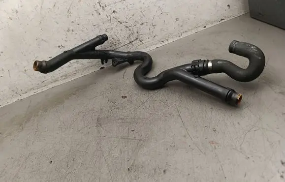 BMW 5 E60 E61 Engine coolant pipe/hose 7780001