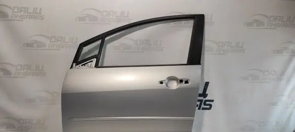 Mazda 5 Front door