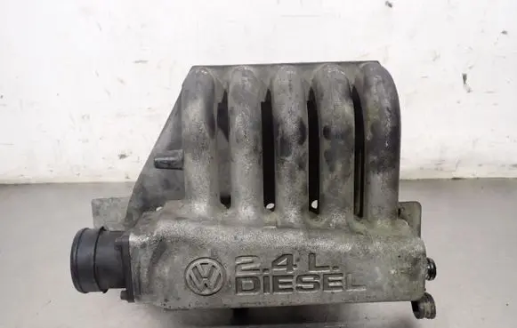 Volkswagen Transporter - Caravelle T4 Intake manifold 074129713J