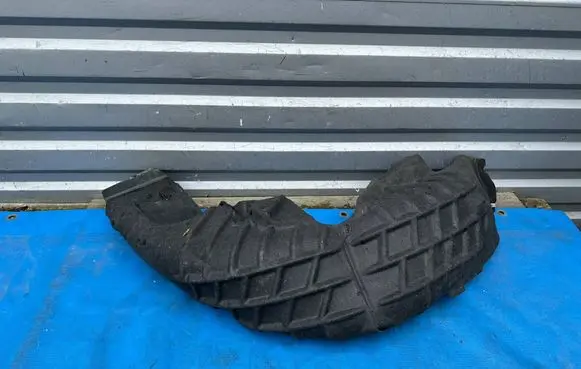 Skoda Octavia Mk4 Rear arch fender liner splash guards 5E3810969A