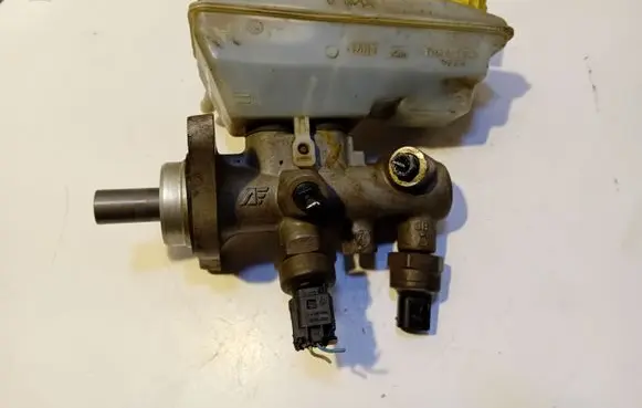 Volkswagen Sharan Master brake cylinder 7M3611303