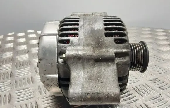 Land Rover Freelander Generator/alternator YLE102480