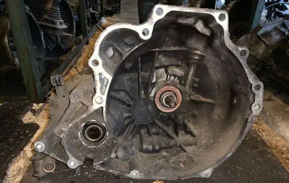 Nissan Almera Manual 5 speed gearbox
