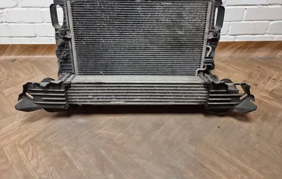 Mercedes-Benz CLS C219 Radiator set A2115001154 A2115003402 A2115001693