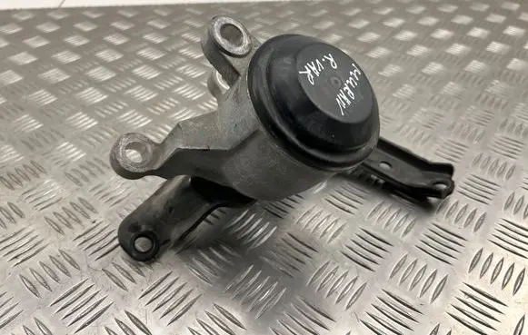 Nissan Murano Z52 Engine mount bracket