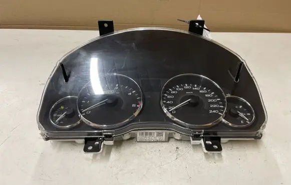 Subaru Legacy Speedometer (instrument cluster) 1104161134167 0388012