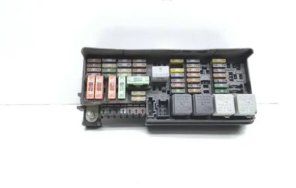 Mercedes-Benz ML W164 Fuse module 1645403372