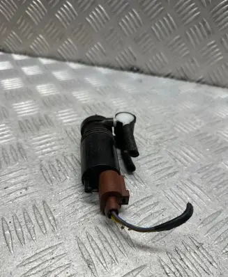 Land Rover Range Rover Sport L494 Headlight washer pump 1020433002 170309 276262