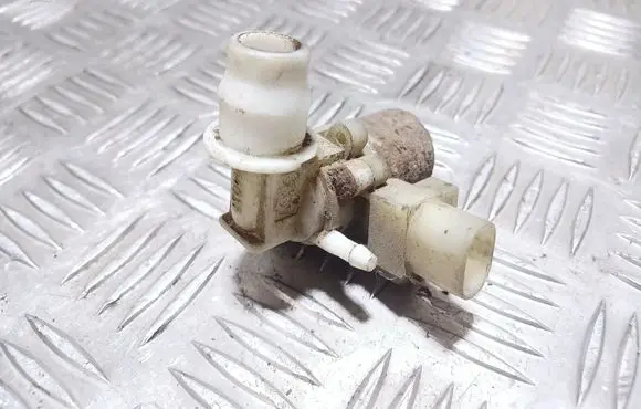 Windscreen/windshield washer pump