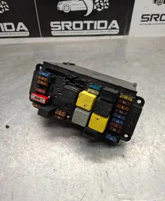 Mercedes-Benz CLK A209 C209 Fuse module 2095452001