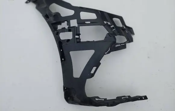 Mercedes-Benz S W223 Front bumper mounting bracket A2238854301