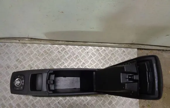 Renault Scenic III - Grand scenic III Armrest 
