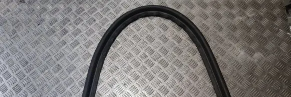 Porsche Macan (95B) Engine compartment rubber 95B823737