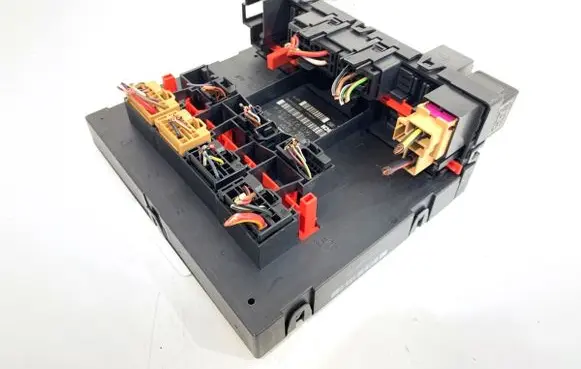 Volkswagen Golf V Other control units/modules 1K0937049K
