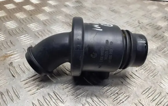 Intake resonator