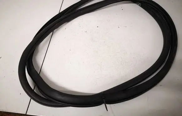 Mazda 6 Rubber seal rear door