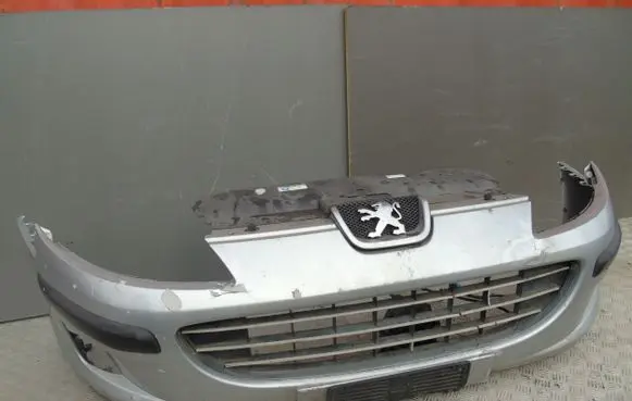 Peugeot 407 Front bumper