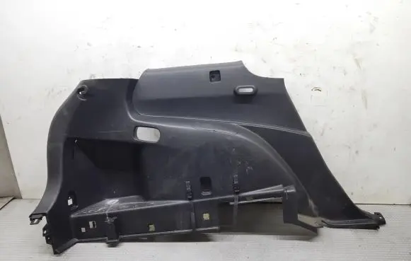 Trunk/boot lower side trim panel