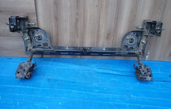 Nissan Pulsar Rear beam 