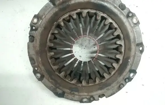 Nissan Micra Pressure plate 