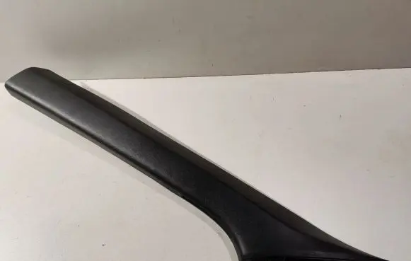 (A) pillar trim