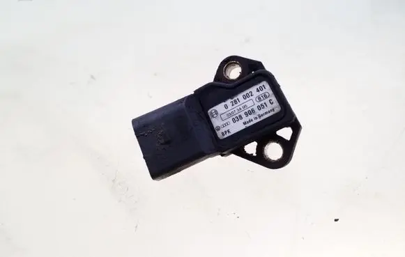 Volkswagen Touran I Air pressure sensor 0281002401 038906051C