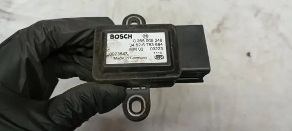 BMW 5 E39 ESP acceleration yaw rate sensor 0265005248 34526753694