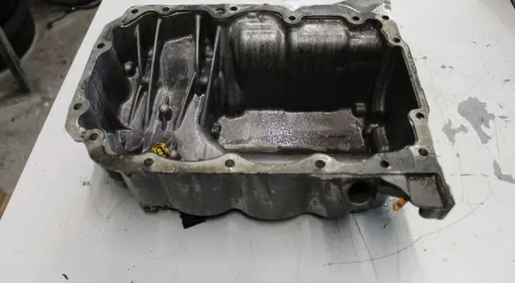 Mini One - Cooper F56 F55 Oil sump 8611689