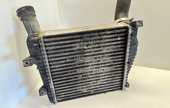 Audi Q7 4L Intercooler radiator 7L6145804 E3705