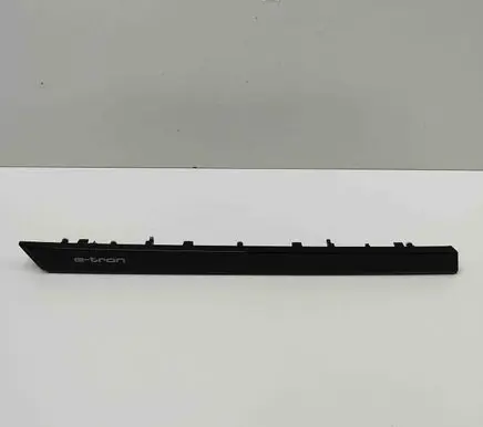 Audi e-tron Dashboard glove box trim 4KL857186