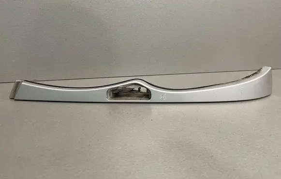 BMW 3 E46 Under headlight/headlamp trim 7030551