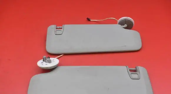 Sun visor