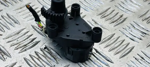 Volkswagen Sharan Air flap motor/actuator 7M3907511D