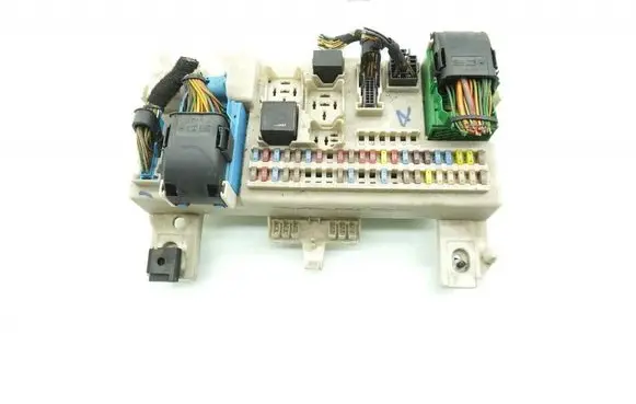 Volvo V50 Fuse box set 8690719