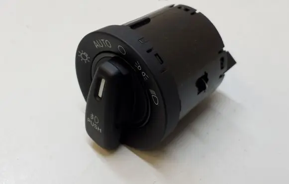 Chrysler 300C Light switch 56046258AC