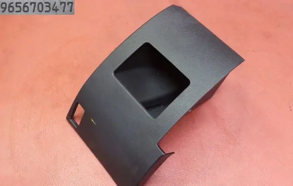 Peugeot 207 CC Glove box 9656703477