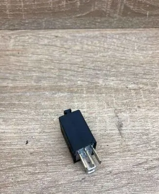 Volkswagen PASSAT B6 Other relay 7M0951253C